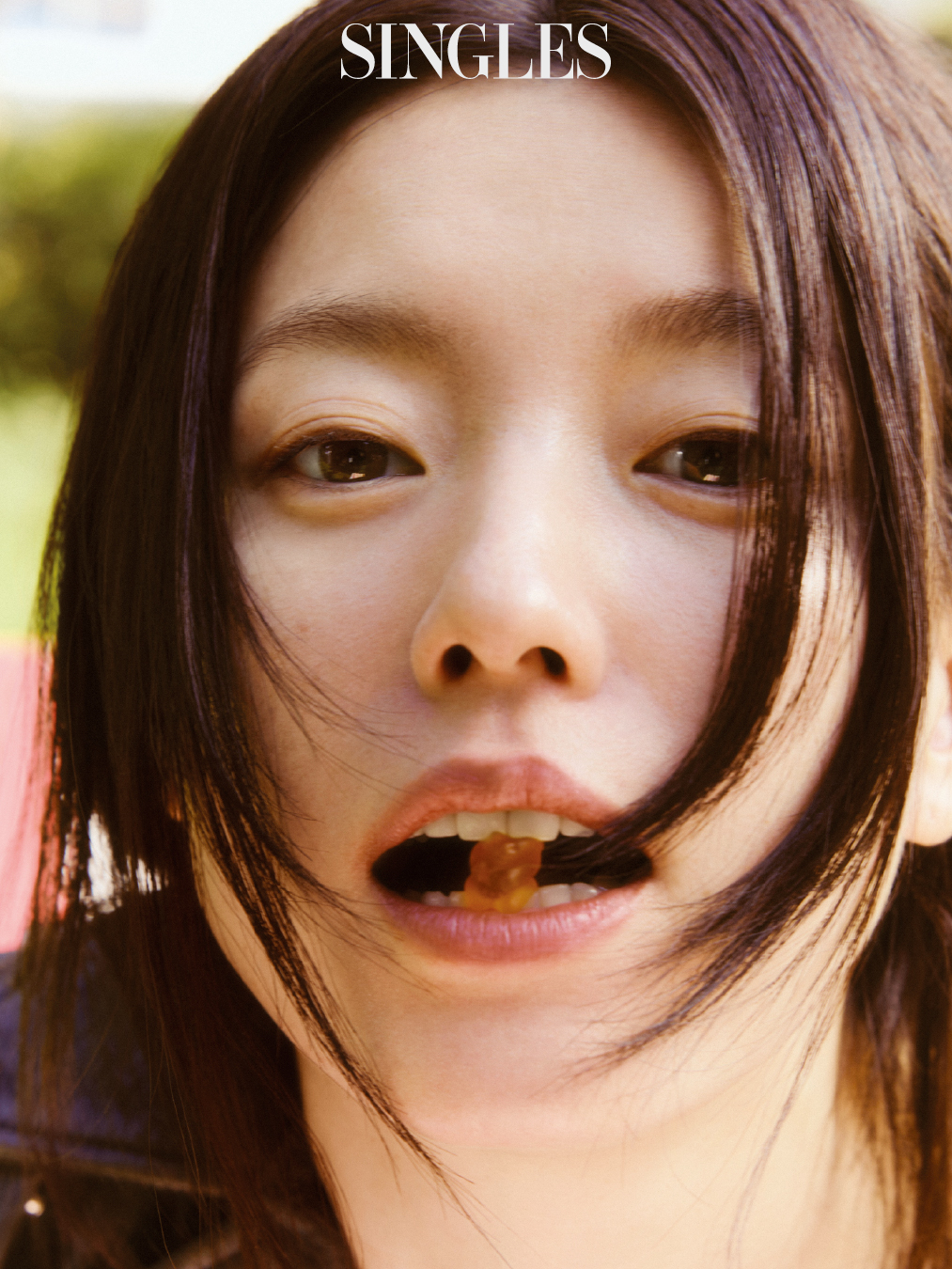 한효주의 싱글즈 10월 호 화보 이미지